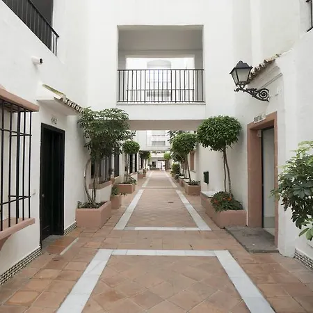 Club Jardines Del Puerto Marbella