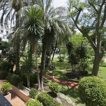 Apartment Club Jardines Del Puerto Marbella