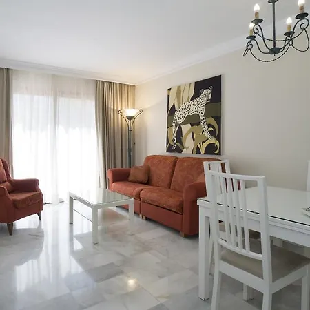 Club Jardines Del Puerto Marbella