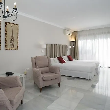 Club Jardines Del Puerto