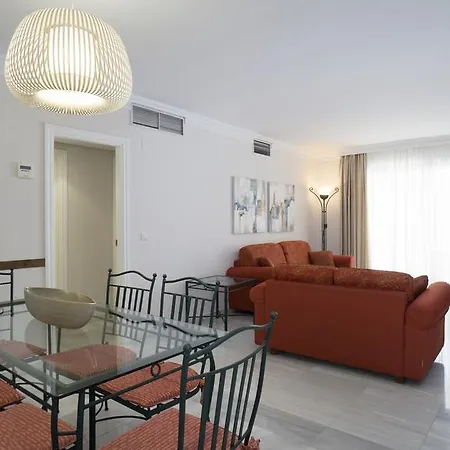 Club Jardines Del Puerto Marbella