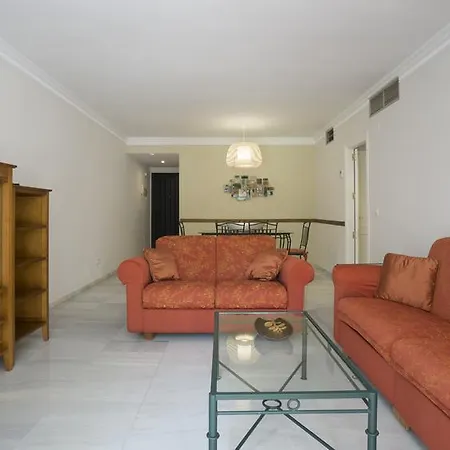 Club Jardines Del Puerto Marbella