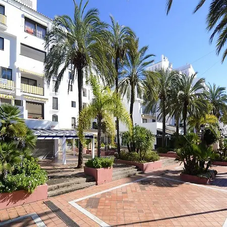 Club Jardines Del Puerto *